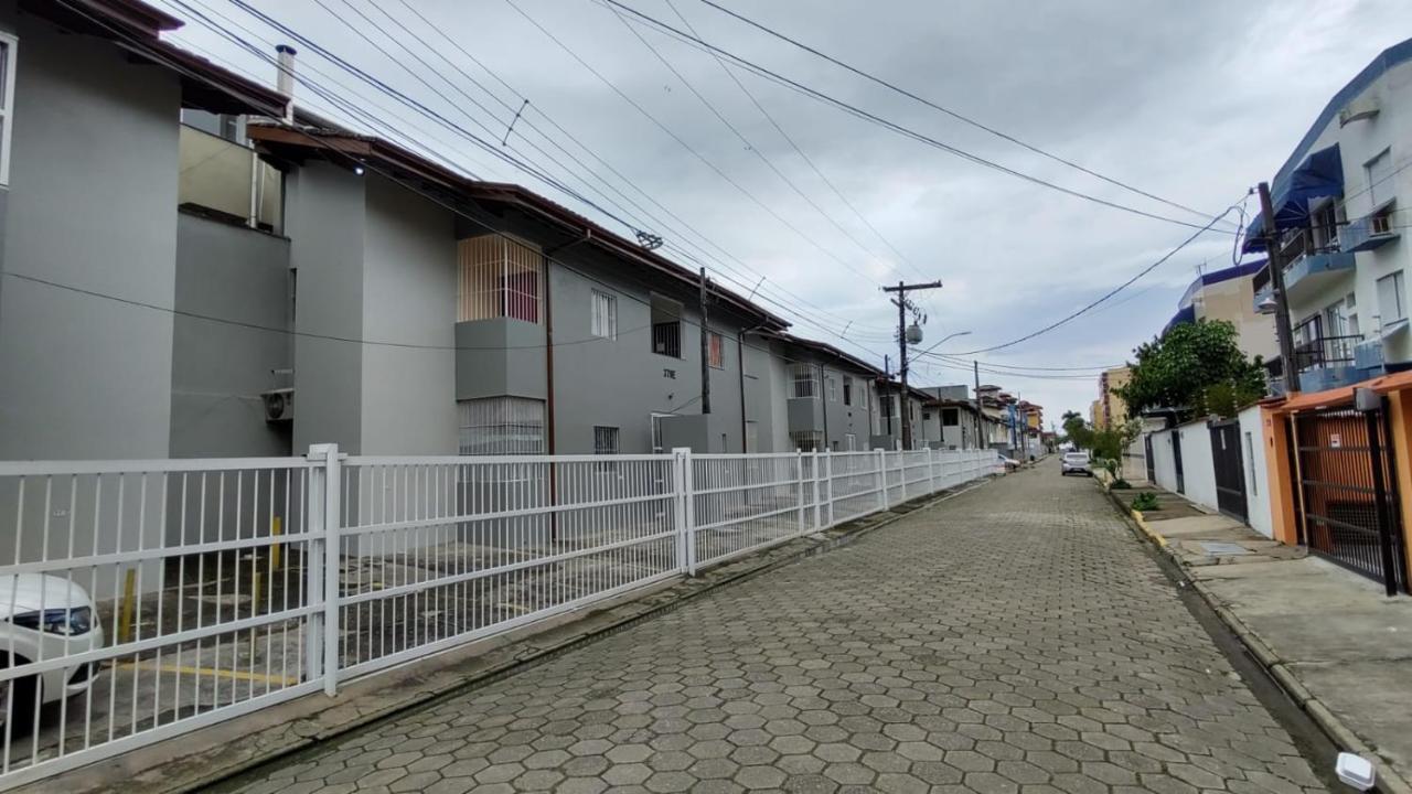 Apartamento Ubatuba - Praia Grande - 250M Da Praia 外观 照片